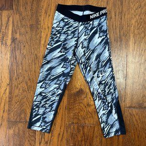Nike Pro Overdrive Training Capri Legging Small